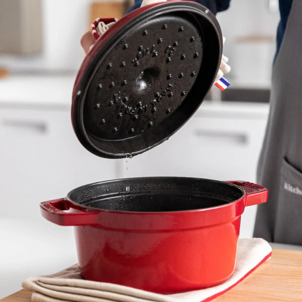 Why Professional Chefs Love Staub: Features That Matter in Restaurant Kitchens