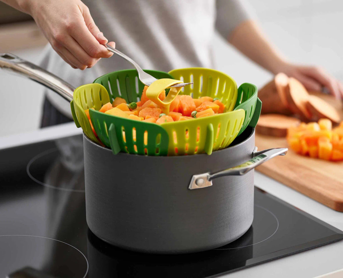 Joseph Joseph Bloom Folding Steamer Basket