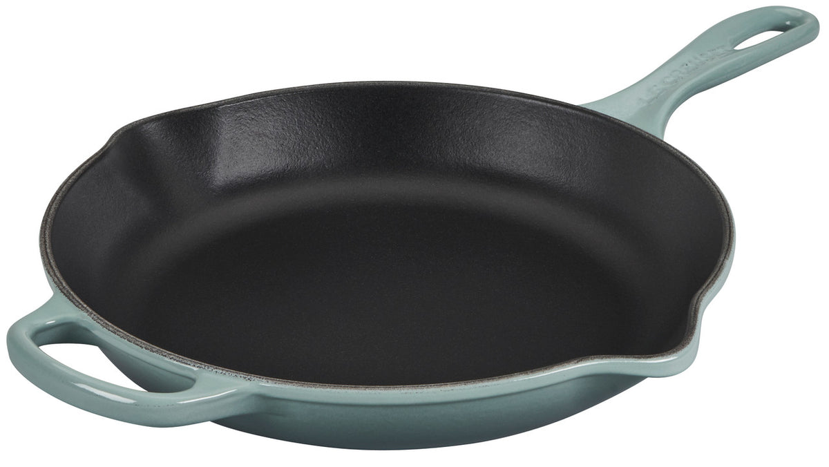 Le Creuset Signature Cast Iron 10.25 inch Skillet - Sea Salt