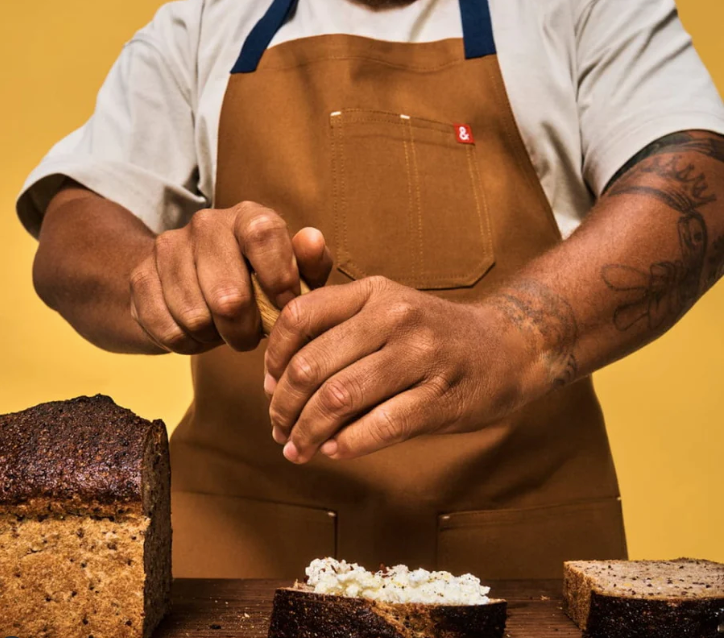 Hedley & Bennett Essential Apron - Denver Brown