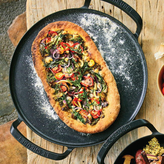 Le Creuset Alpine Outdoor Collection 15 inch Pizza Pan