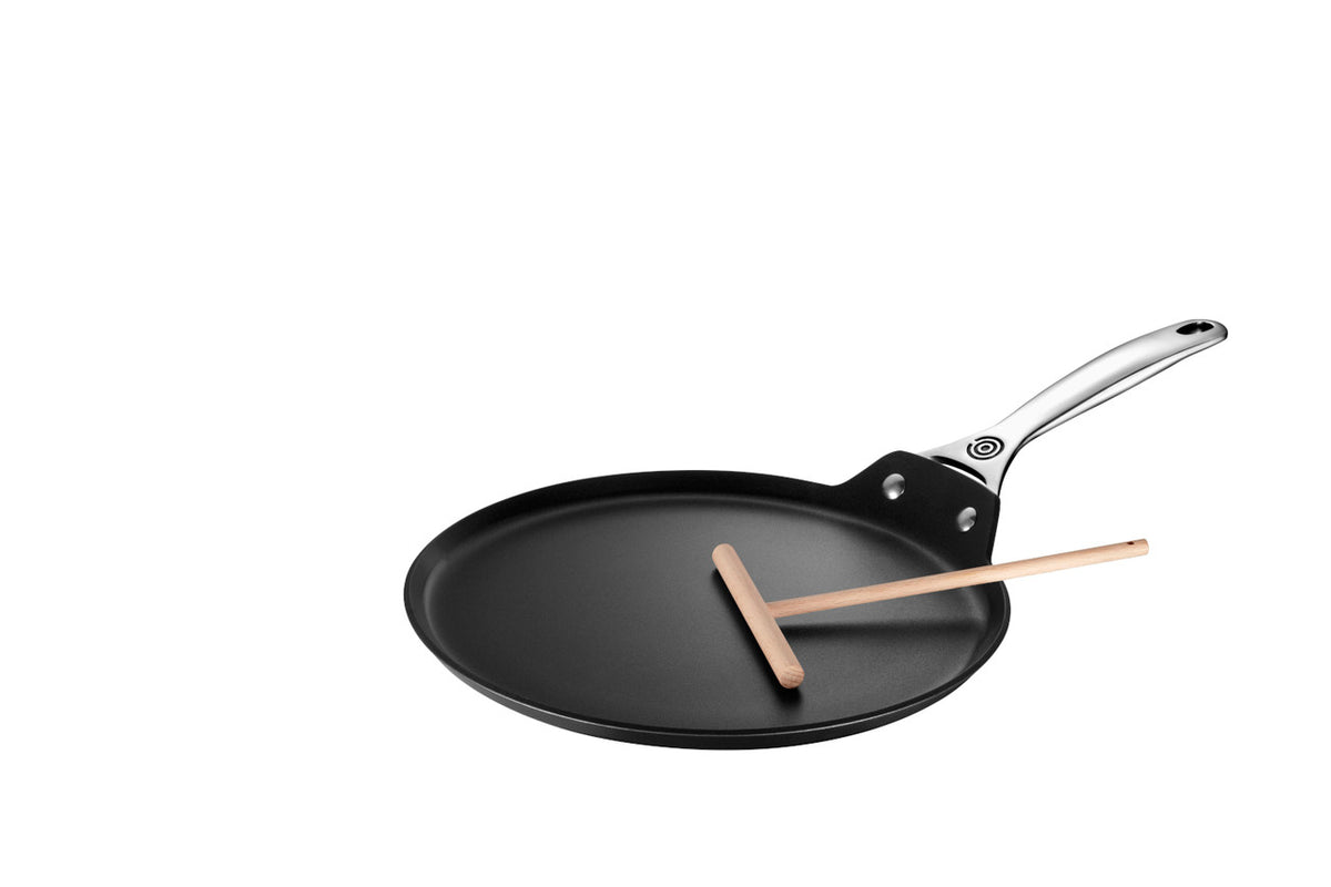Le Creuset Toughened Nonstick 11 Inch Crepe Pan and Rateau