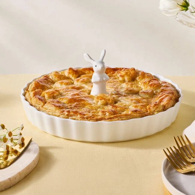 Le Creuset Bunny Pie Vent - White