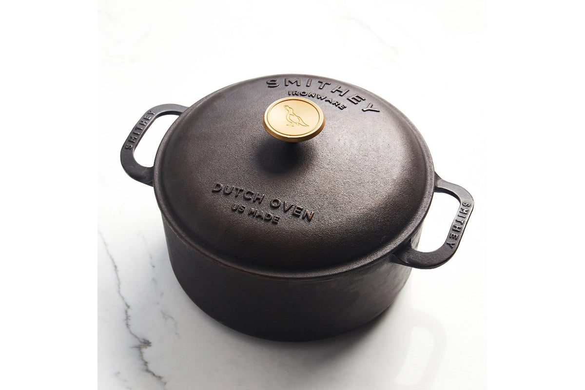 Smithey Cast Iron Dutch Ovens