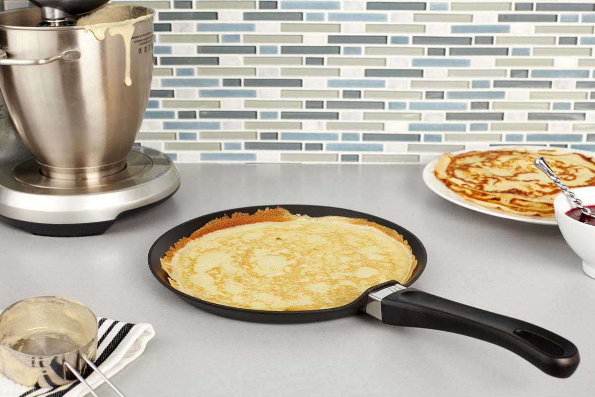 Scanpan Classic Nonstick Cast Aluminum 10 Inch Crepe Pan