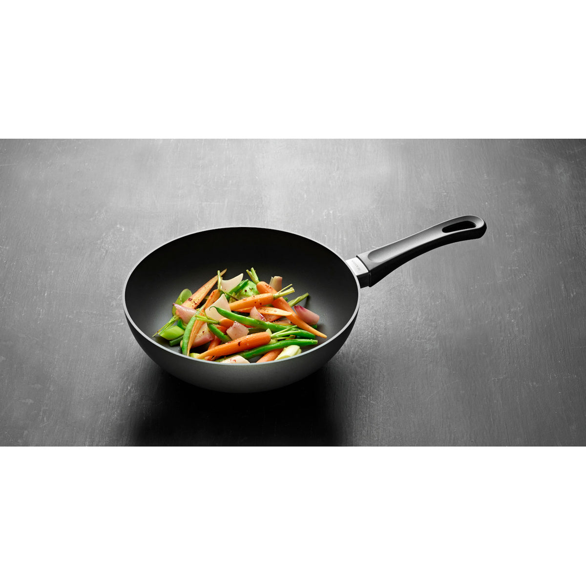 Scanpan Classic Nonstick 9.5 inch Stir Fry Pan